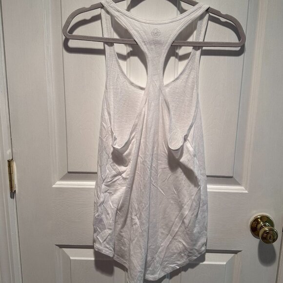 Authentic American Heritage So Perfect Active Wear White Tank Top Women's Size M - Picture 2 of 3
